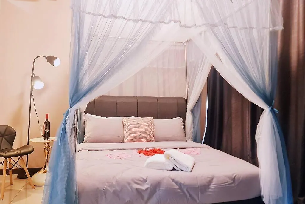 Apartment New! Romantic Cozy Suite W Bathtub Near Midvalley Johor Bahru