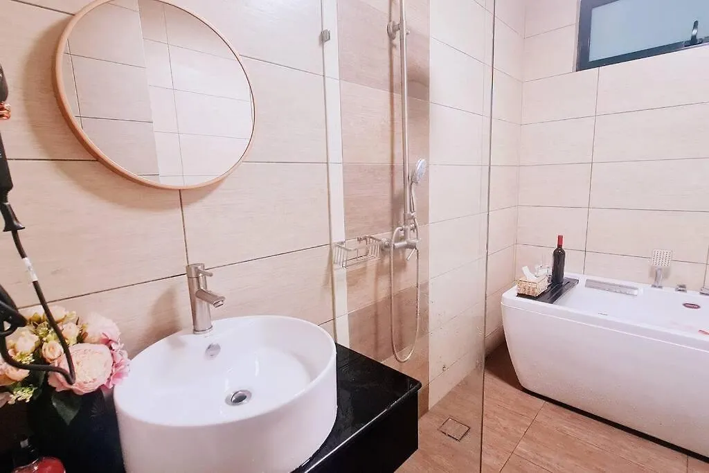 Apartment New! Romantic Cozy Suite W Bathtub Near Midvalley Johor Bahru