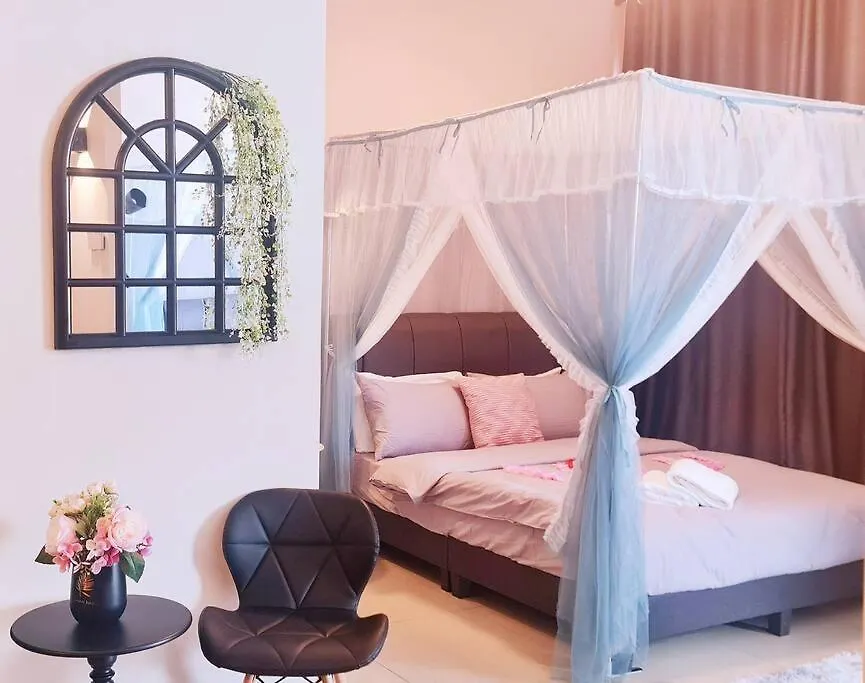 New! Romantic Cozy Suite W Bathtub Near Midvalley Johor Bahru Apartment